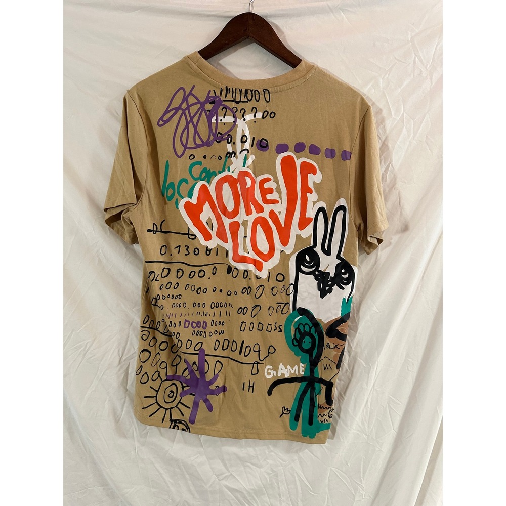 Rebel Minds Beige Graphic "More Love" T-Shirt Size Large‎